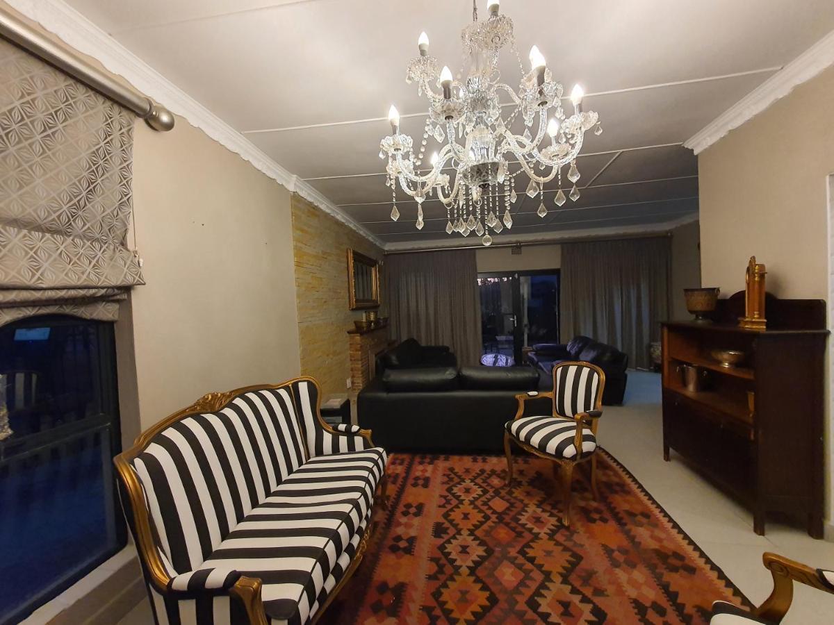 Aparthotel Le Grant Guesthhouse Kroonstad Exterior foto